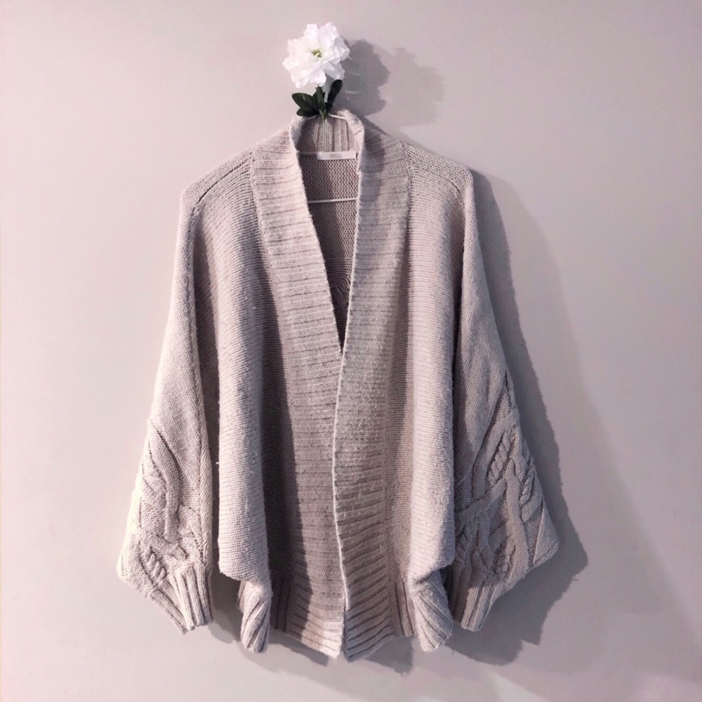 CHUNKY KNIT CARDIGAN
